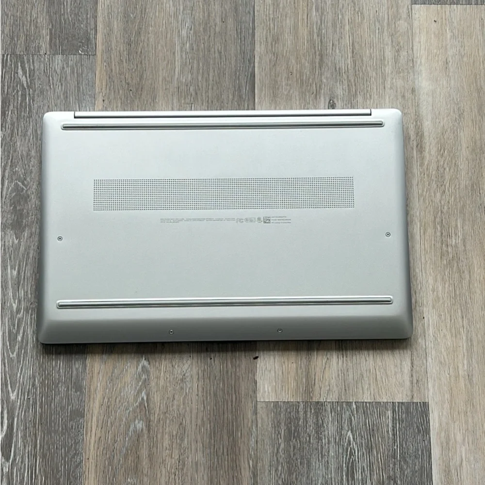 HP Silver Laptop
